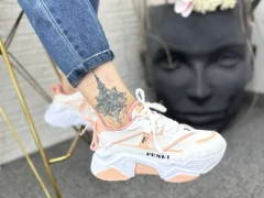 کتونیFendi(سری ۱۲تایی)جفتی ۴۷۹۰۰۰تومان